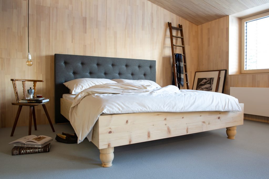 Lais Möbel Forcher Zirbe