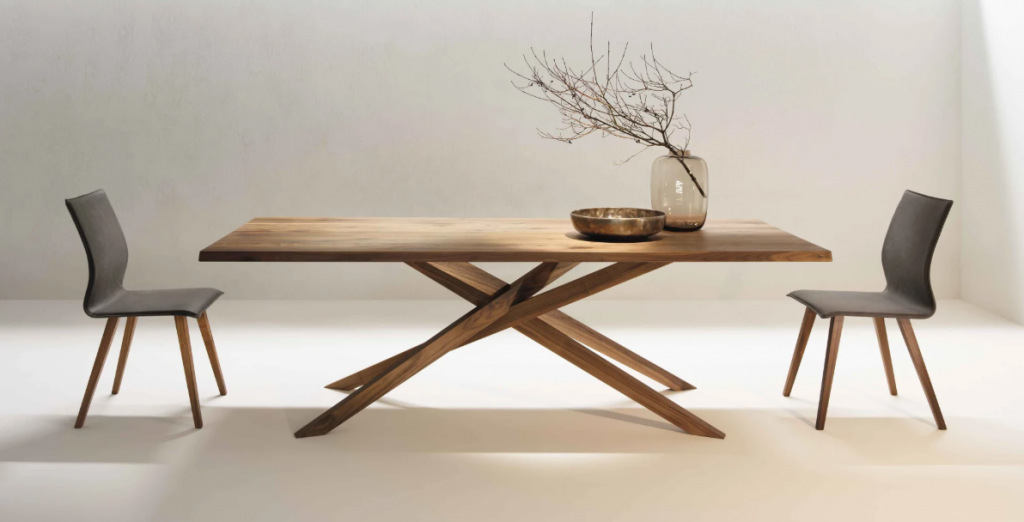 Lais Möbel Tisch Nuss